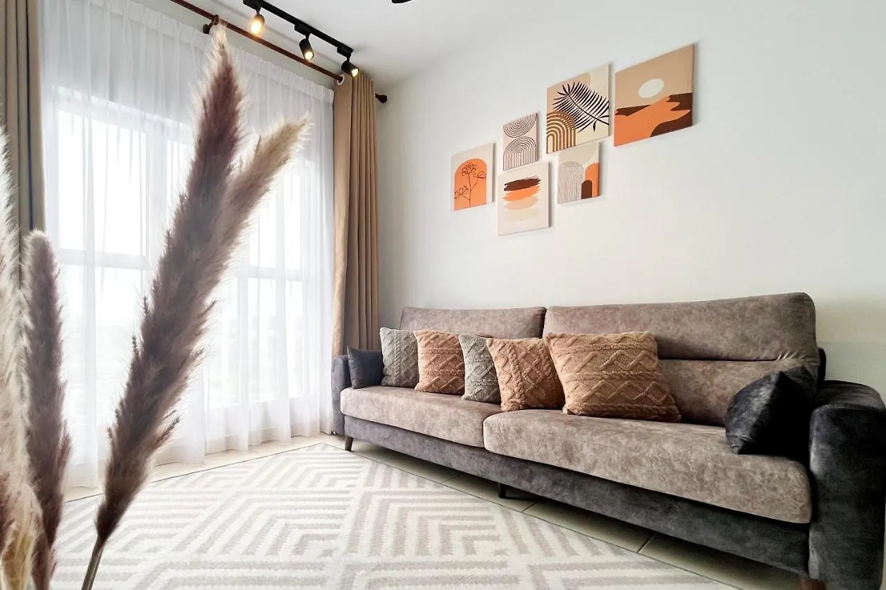 Alanis Designer Suite @ Klia Sepang Apartment